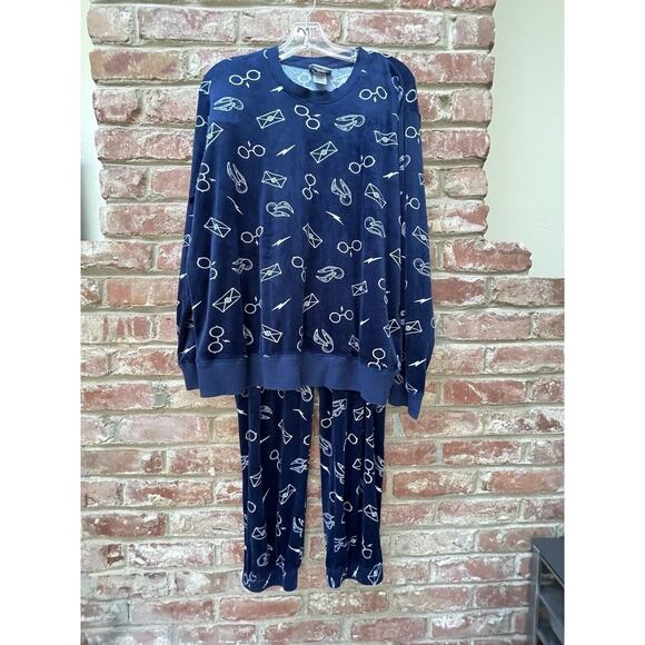 Harry Potter Wizarding World Ladies' Silky Stretch Velour 2PC Pajama Set XL EUC - Picture 14 of 14